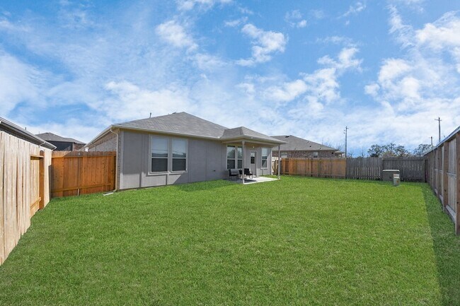 Building Photo - 3113 Paso Fino Dr