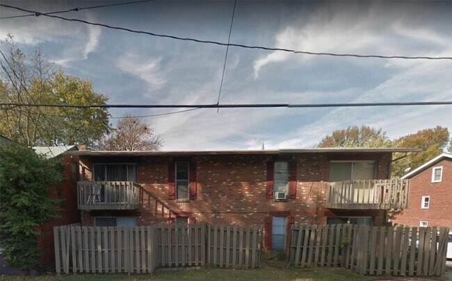 Building Photo - 229 S Church St