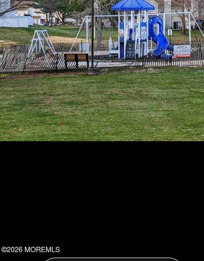 Building Photo - 455 Hawthorne Pl