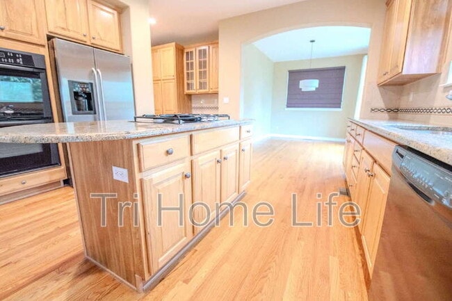 Building Photo - 11033 Grayledge Cir