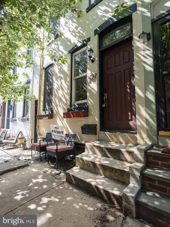 Building Photo - 2427 Perot St