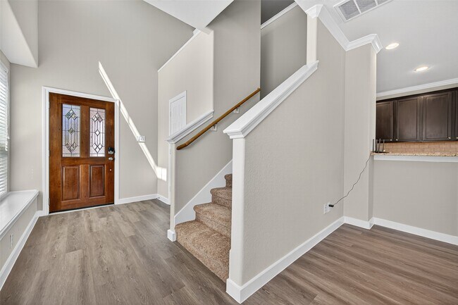 Building Photo - 6438 Haywards Crossing S Cir