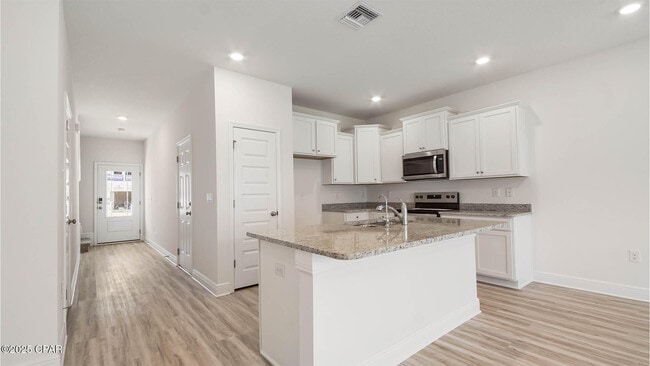 Building Photo - 459 Melrose Wy