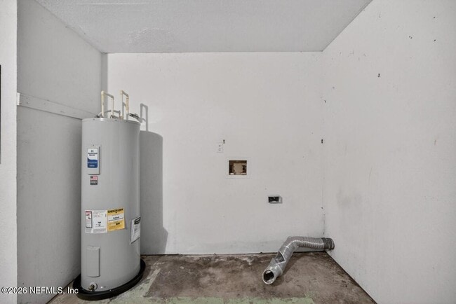 Building Photo - 8725 Huntington Woods Cir N