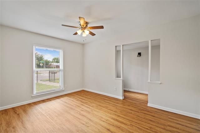 Building Photo - 3002 Lindbergh Dr