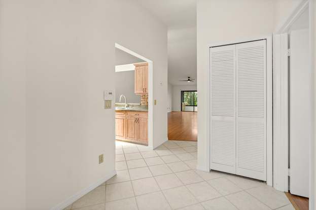 Building Photo - 604 Parkside Pl