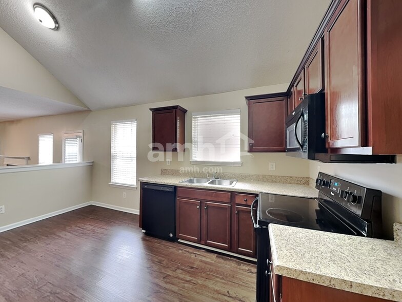 Building Photo - 3335 N Winds Trail