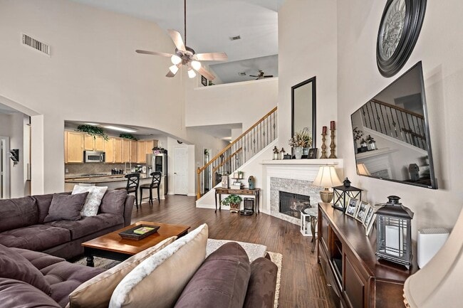 Building Photo - 11506 Aucuba Ln