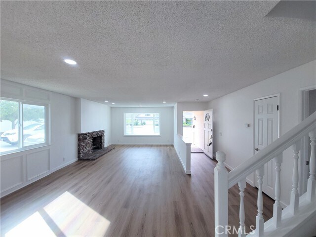 Building Photo - 9461 Downing Cir