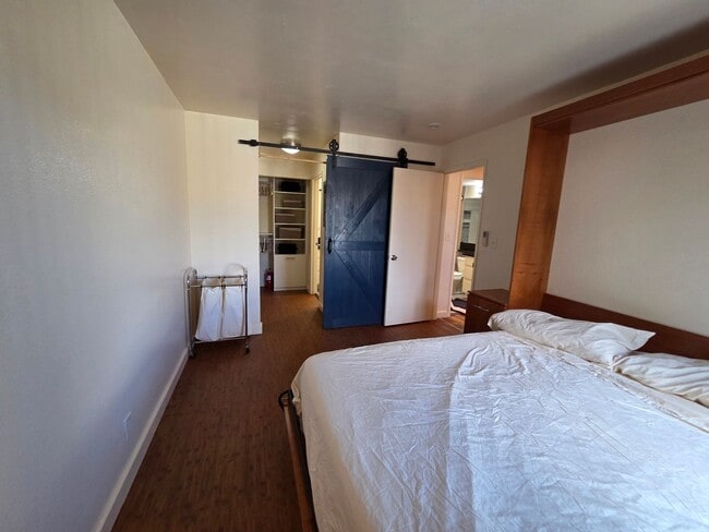 Building Photo - Pet Friendly downstairs 2/1.5-bedroom North Kihei Condo