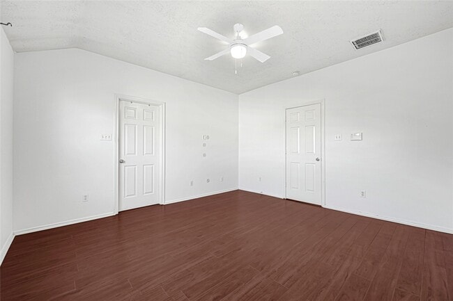 Building Photo - 16106 Greenport Ln