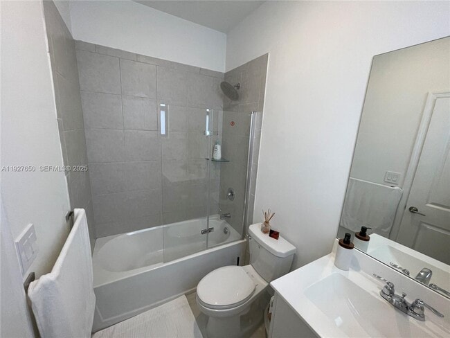 Building Photo - 12868 SW 232nd Ln