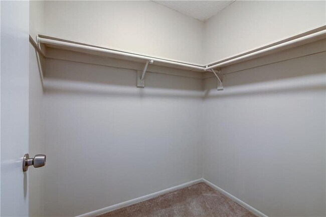 Building Photo - 123 Fair Haven Way