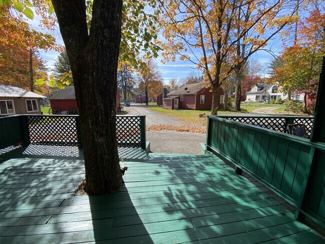 Building Photo - Chestnut Grove Village 17, 18, 19