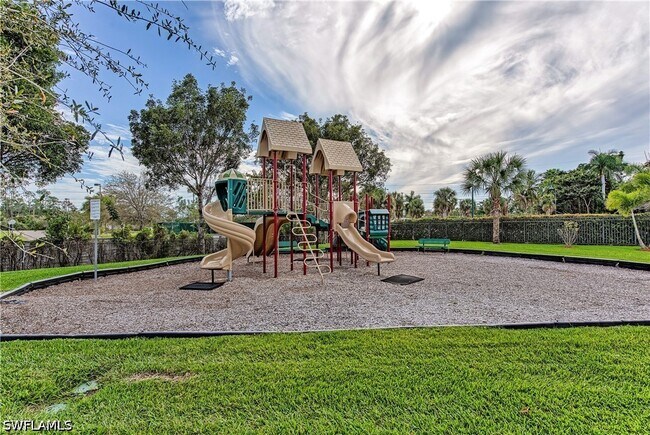 Building Photo - 12980 Positano Cir