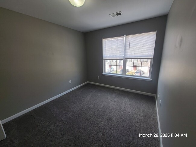 Building Photo - 3 Bedroom Townhome for Rent in Waynesboro