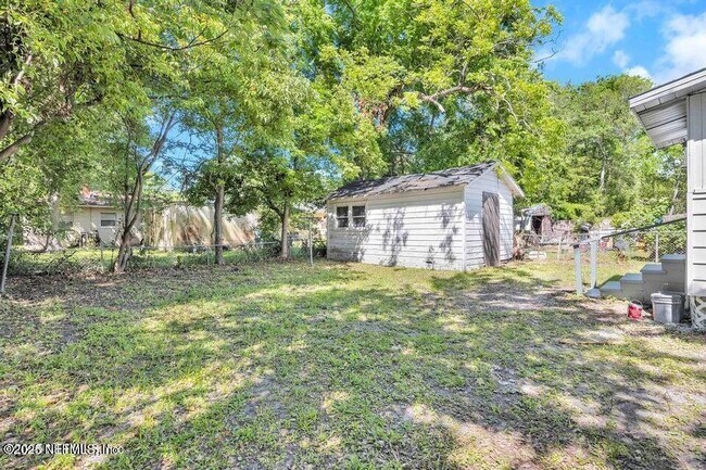 Building Photo - 3129 Gilmore St