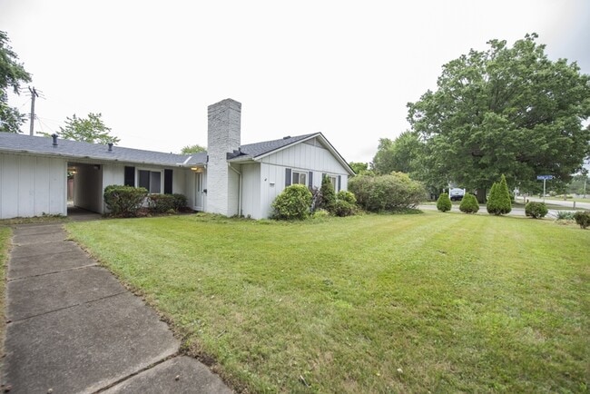 Building Photo - 512 Sprague Rd