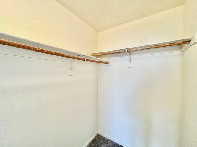 Building Photo - Spacious 2 Bedroom High-Rise Condo with Resort-Style Amenities & Oversized Balcony