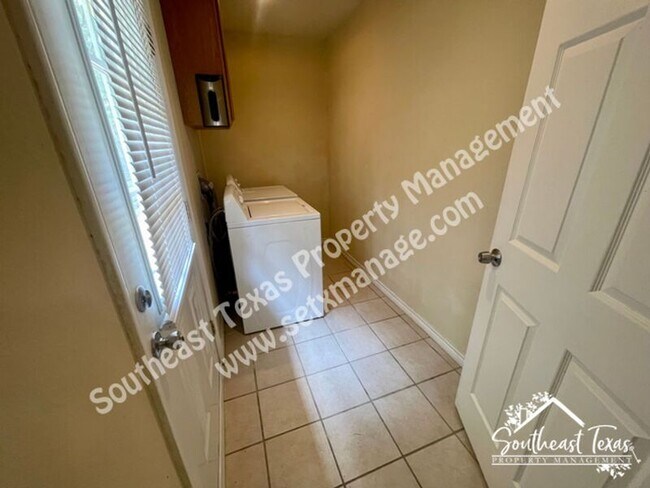 Building Photo - 11388 Williford Rd