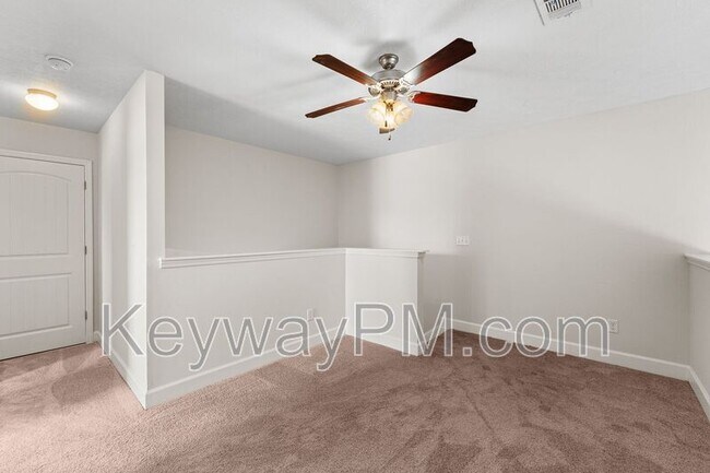 Building Photo - 801 Trailside Ct