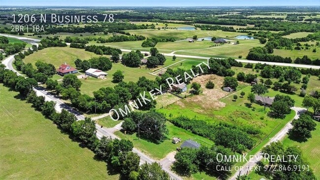 Building Photo - 1206 N Texas 78 Business