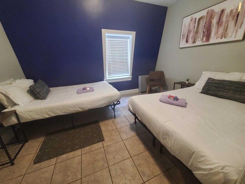 Building Photo - 280 Plainfield St