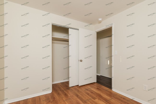 Building Photo - 5806 Resik Dr