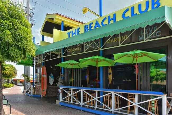 Building Photo - 4140 Central Sarasota Pkwy