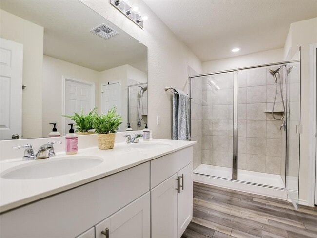 Building Photo - 441 Bella Luna Way