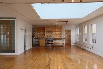 Building Photo - 1312 Avenue J