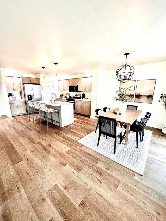 Building Photo - BRAND NEW HOME! 4 Bed/2.5 Bath plus Office and Flex Space Upstairs