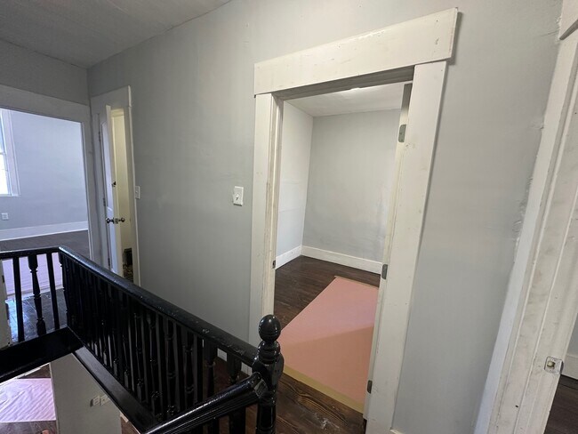 Building Photo - 4253 N 17th St