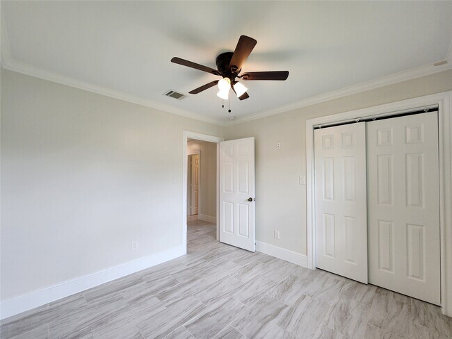 Building Photo - 8033 Turquoise Ln