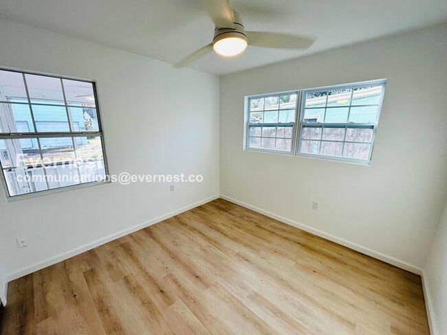 Building Photo - 3032 56th St S