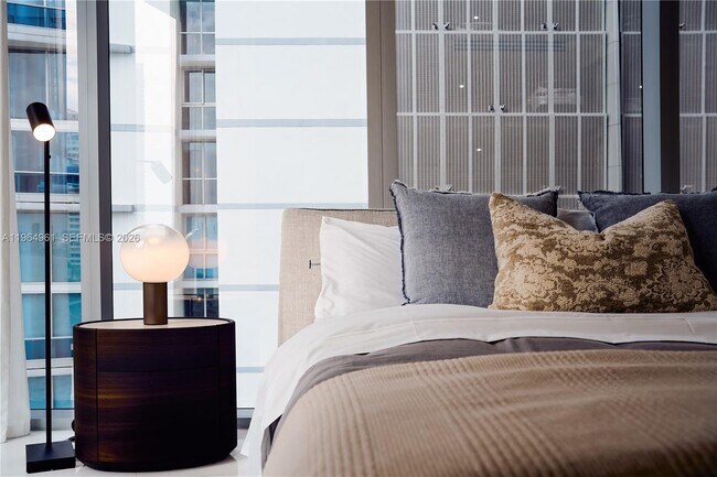 Building Photo - 300 Biscayne Blvd Way