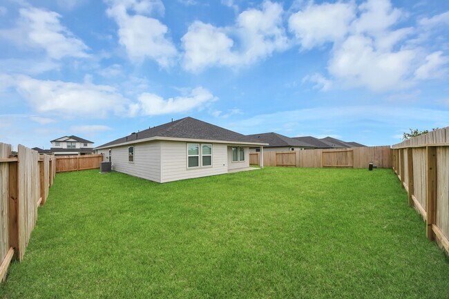 Building Photo - 9106 Serene Hvn Dr