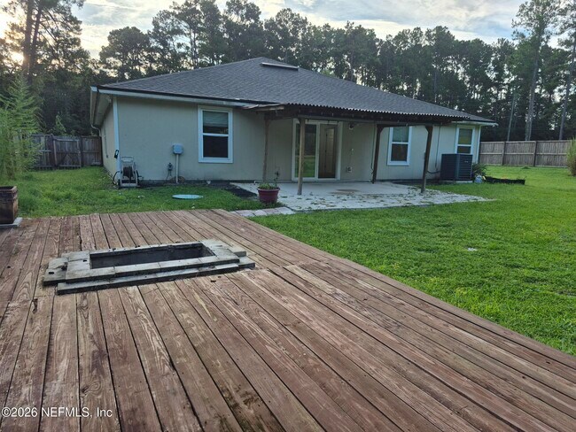 Building Photo - 6806 Old Middleburg Rd S