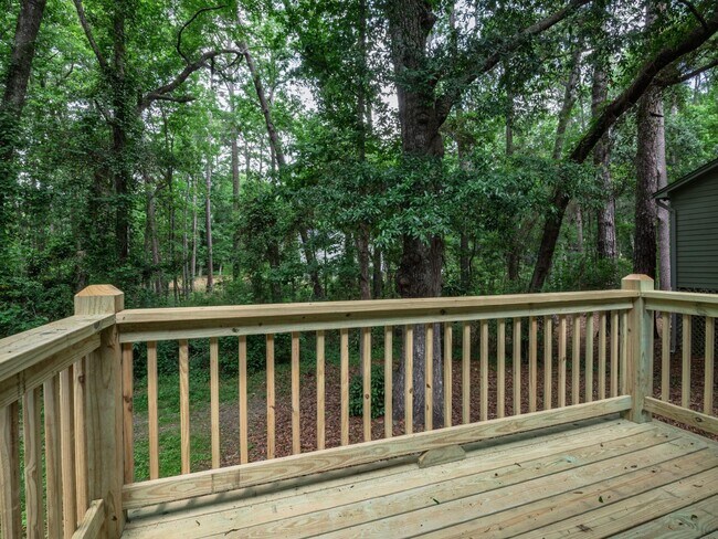Building Photo - 8760 Minnow Creek Dr