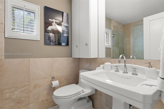 Building Photo - 482 NE 93rd St