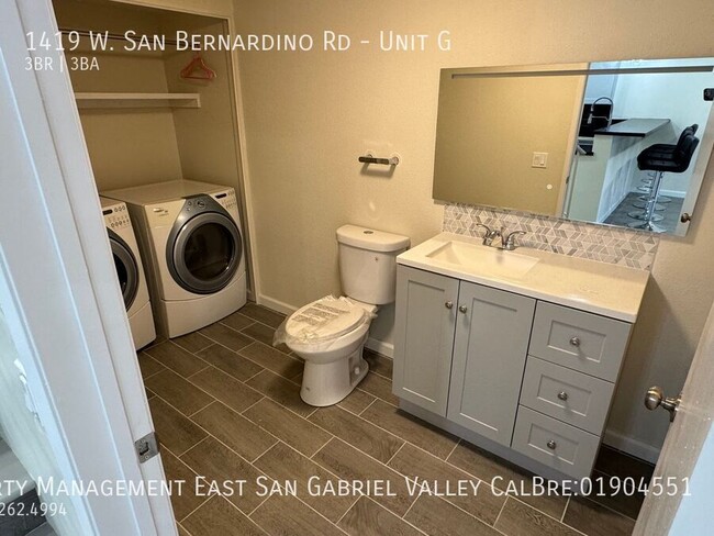 Building Photo - 1419 W San Bernardino Rd