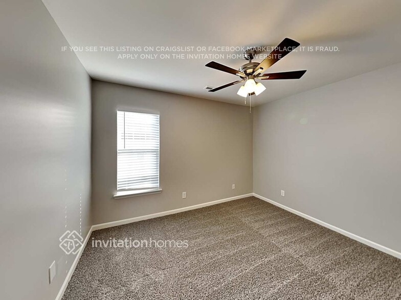 Building Photo - 1149 Woodwinds Dr