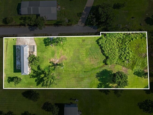 Building Photo - 178 Wallace Moore Rd
