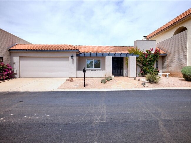 Building Photo - Scenic Living at Dorado Golf Course; 3 Bedroom 2 Bathroom