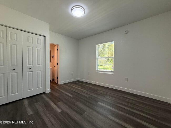 Building Photo - 823 Madison St