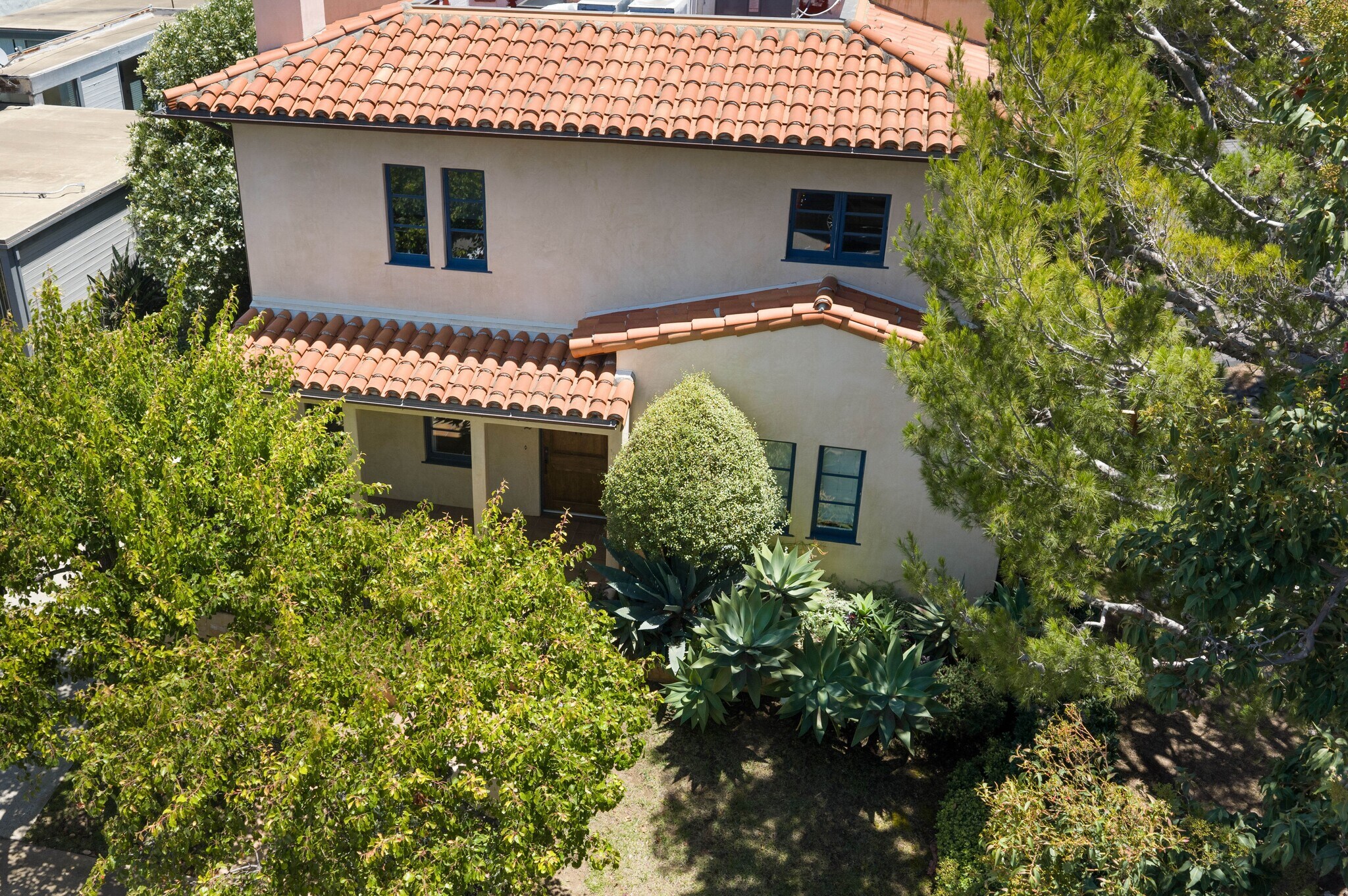 Building Photo - 758 Almar Ave