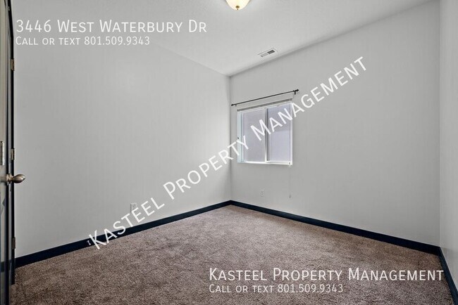 Building Photo - 3446 W Waterbury Dr