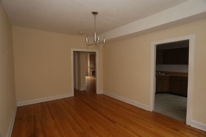 Building Photo - 3522 N Racine Ave