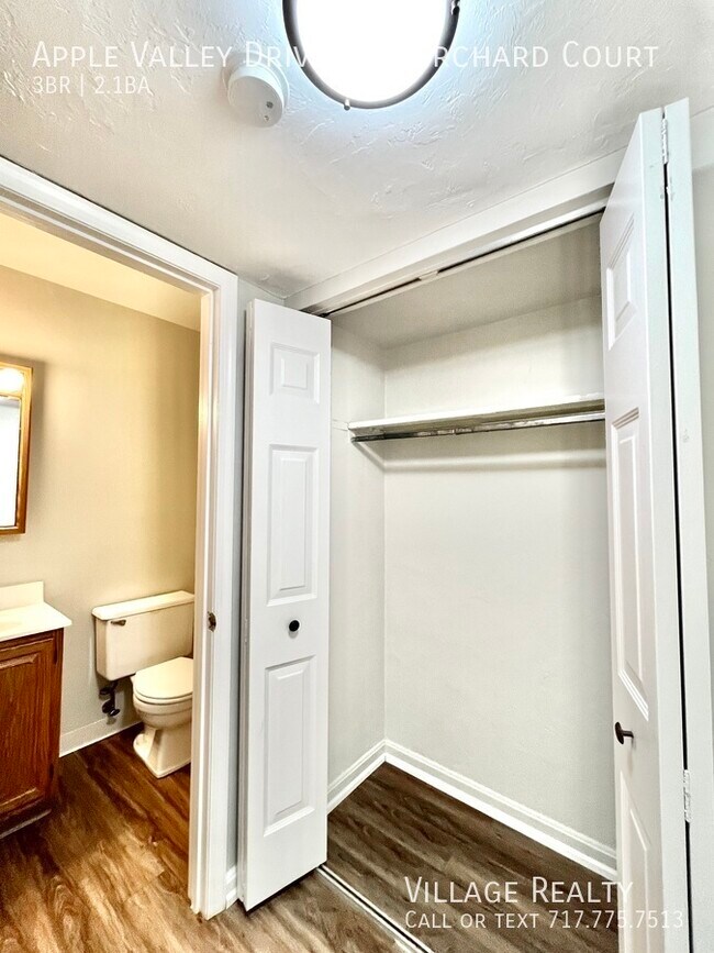 Building Photo - 710 Apple Valley Dr