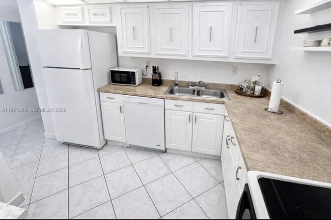 Building Photo - 2101 Atlantic Shores Blvd